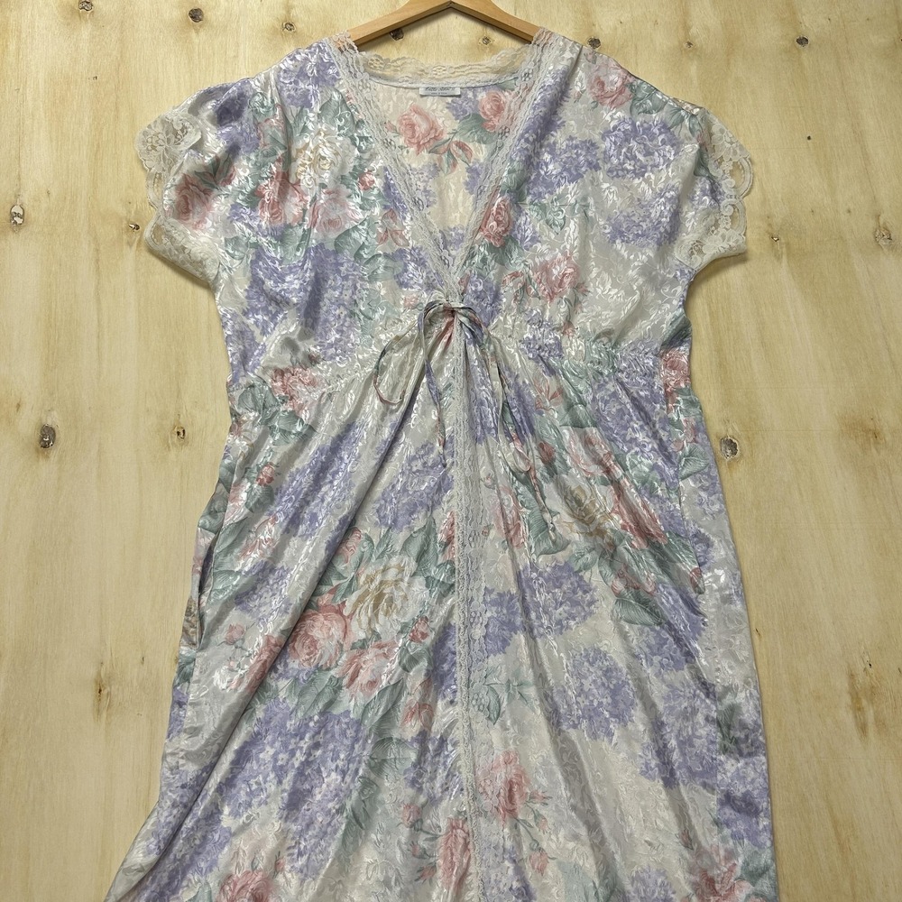 Vintage Lucie Ann II Kimono Robe Womens Medium‎ Floral Satin Belted Lace USA